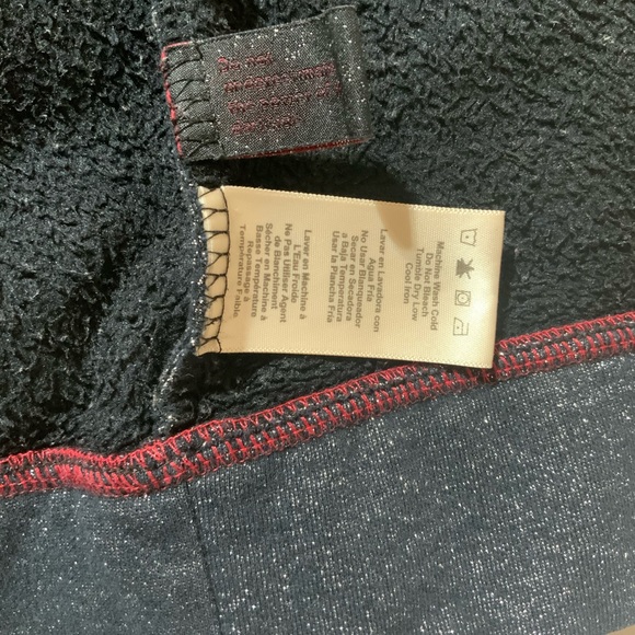 Ugg x Star Wars Vader Robe - Picture 12 of 15